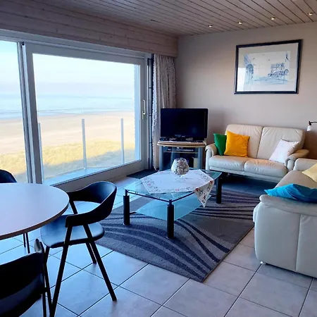 Attic In By The Beach, Cleaning Included Apartment